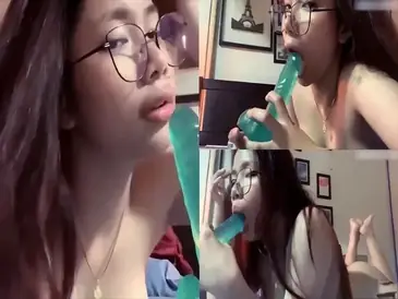 Gadis Chindo Cantik Mulus Binal Pamer Aset Live